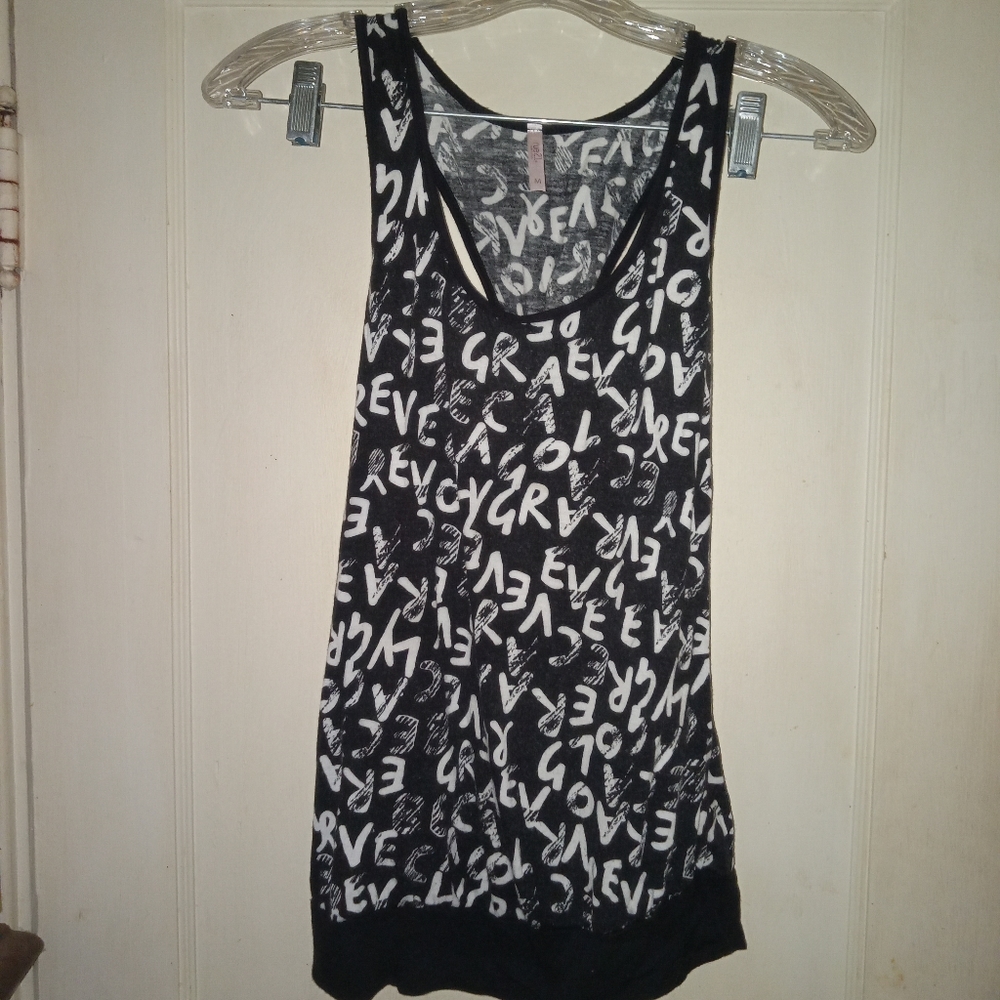 **5 for $25**Tied-back tank
